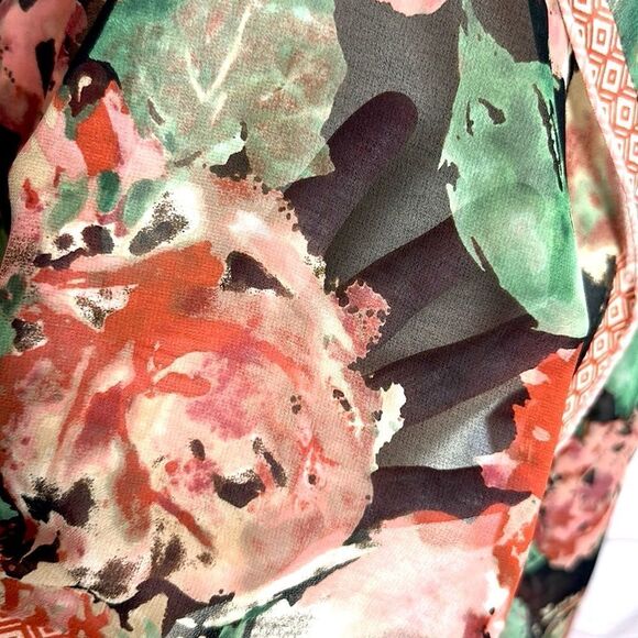 Large Silk (?) Chiffon Square Scarf Floral Print Hand Rolled 40x40” - Picture 11 of 11